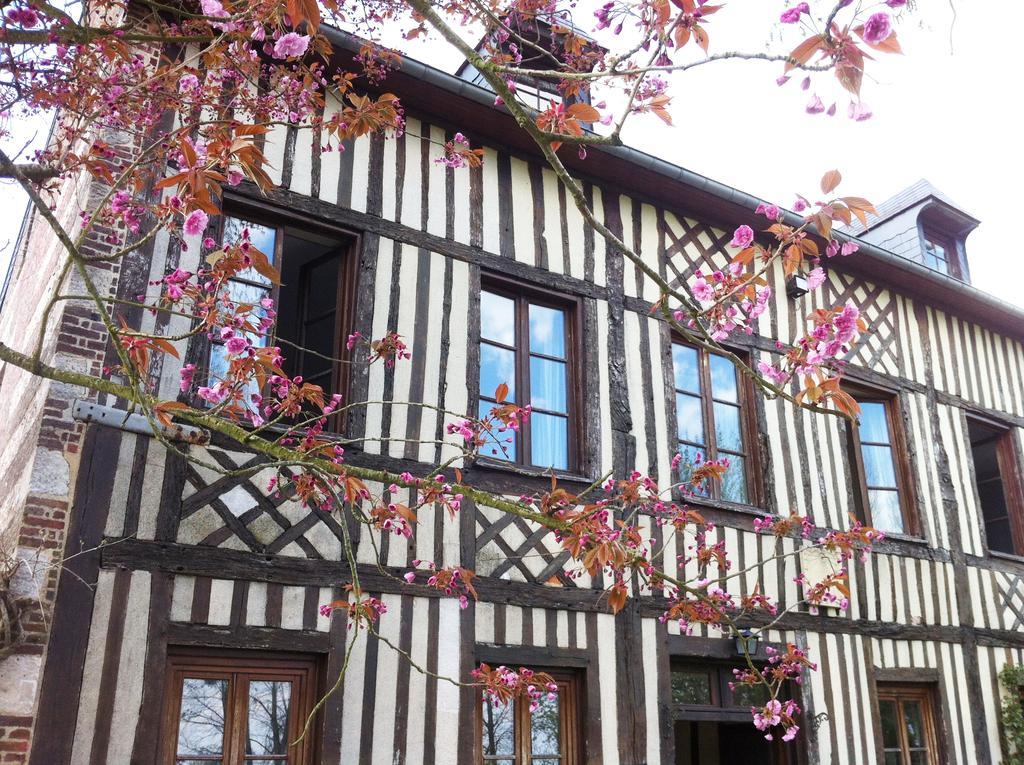 Le Petit Manoir De La Vernelle Acomodação com café da manhã Fourmetot Exterior foto